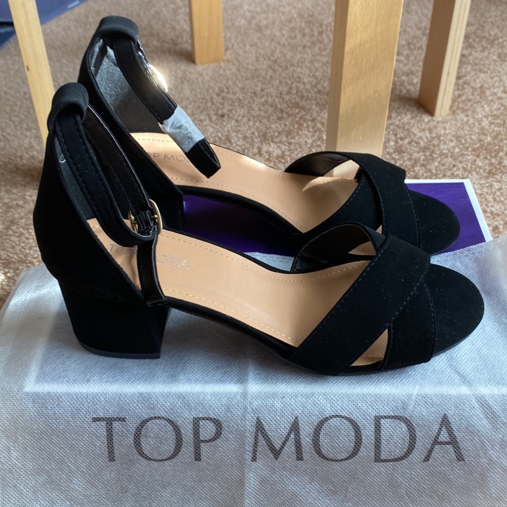 Sandals  (“Darcie 78”) NEW!!